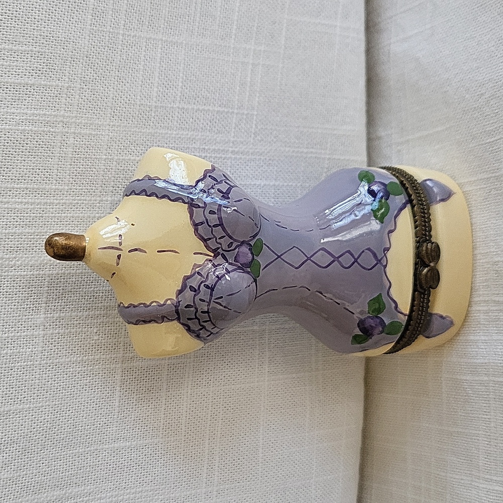 Vtg Trinket Box